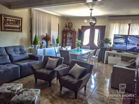 Imagem Casa à venda, 263 m² por R$ 900.000,00 - Fazendinha - Teresópolis/RJ