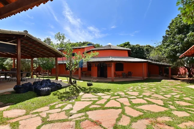 Foto do imóvel: Casa em Condomínio para Venda em Brasília, Setor Habitacional Tororó (Jardim Botânico), 6 dormitórios, 3 suítes, 5 banheiros, 4 vagas