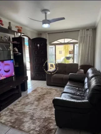 Imagem Casa - 31 de Março - SJCampos - Região Sul - 3 Dormitórios - 125m²