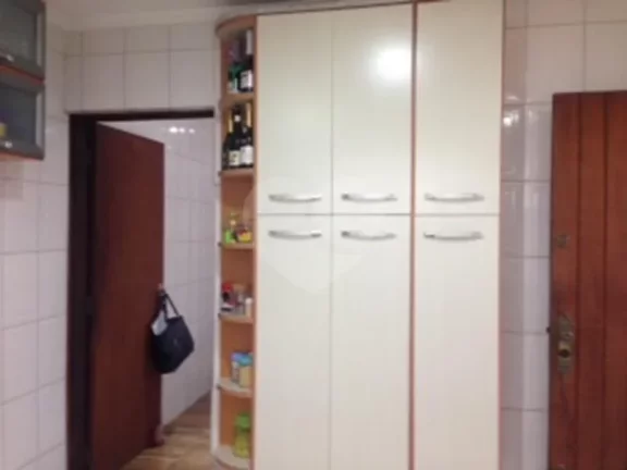 Imagem Sobrado à venda com 3 quartos, sendo 1 suíte, em Butantã, São Paulo - SP