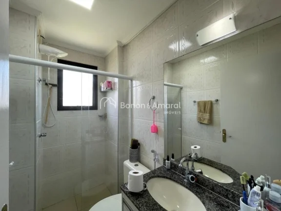 Imagem Este apartamento oferece 78 m² muito bem aproveitados, com três quartos (sendo uma suíte), todos ...
