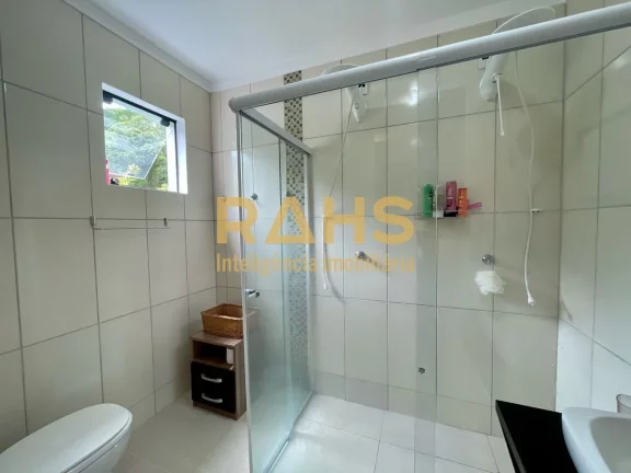 Imagem Excelente Casa em Condomínio Fechado à Venda no Bairro Vila Nova em Joinville. Casa de alto padrã...