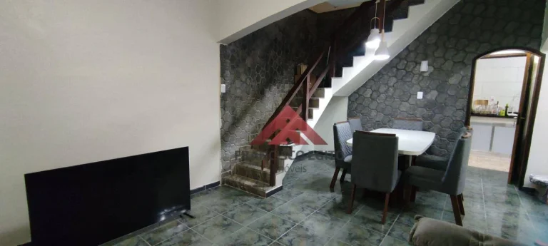 Imagem Casa com 4 dormitórios à venda, 243 m² por R$ 380.000,00 - Barreto - Niterói/RJ
