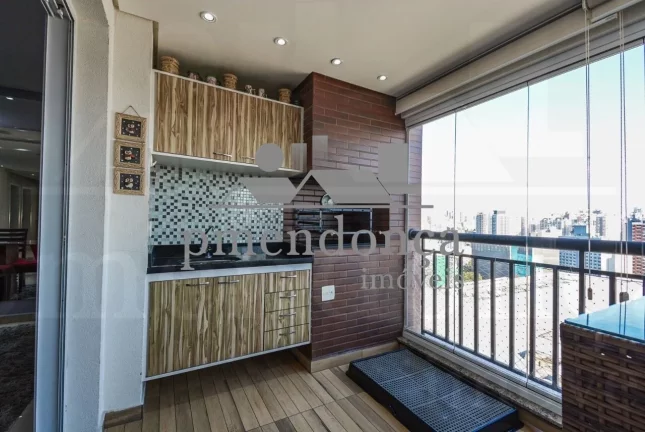 Imagem Apartamento diferenciado, ideal para casal sem filhos com 1 suíte ampliada e 2 vagas, 128m2