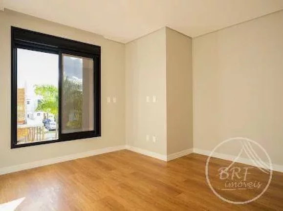 Imagem Vendo casa de alto padrão em condomínio fechado em Biguaçu (SC)