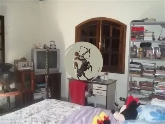 Imagem OPRTUNIDADE! LINDA COM 4 DORMITÓRIOS, SUITE, 8 VAGAS E MUITO VERDE!