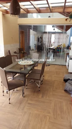 Imagem Casa Térrea com Piscina