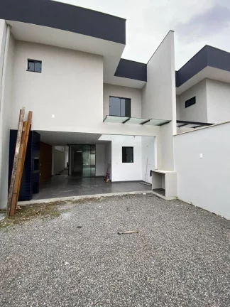 Foto do imóvel Casa com 3 Quartos à Venda, 217 m² em Floresta - Joinville