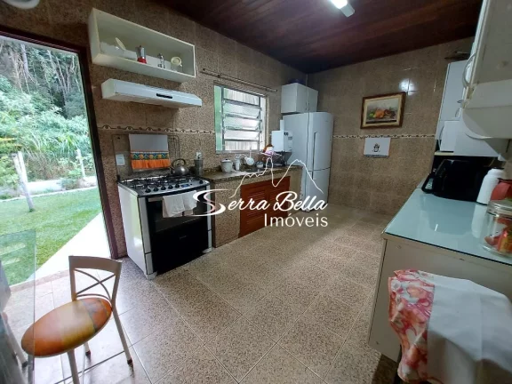 Imagem Casa com 3 dormitórios à venda, 160 m² por R$ 950.000,00 - Albuquerque - Teresópolis/RJ