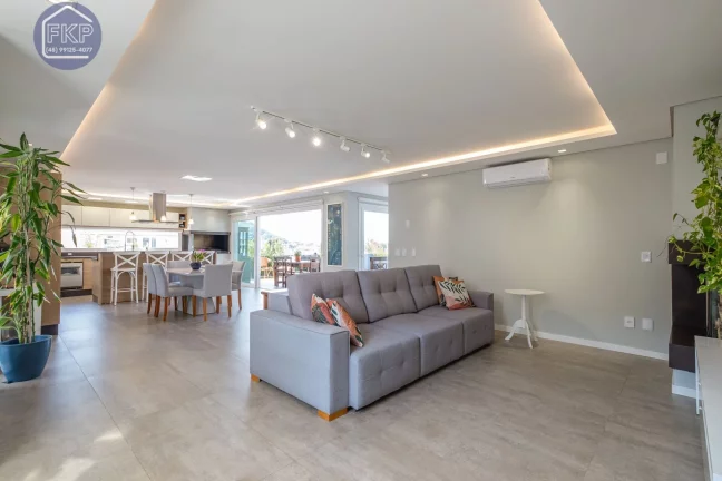 Imagem Casa Alto Padrão 4 dormitórios!