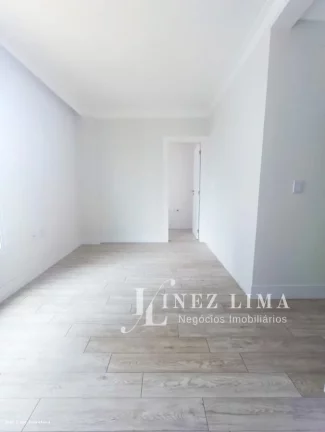 Imagem Alto Padrão para Venda em Itapema, meia praia, 3 dormitórios, 3 suítes, 4 banheiros, 2 vagas