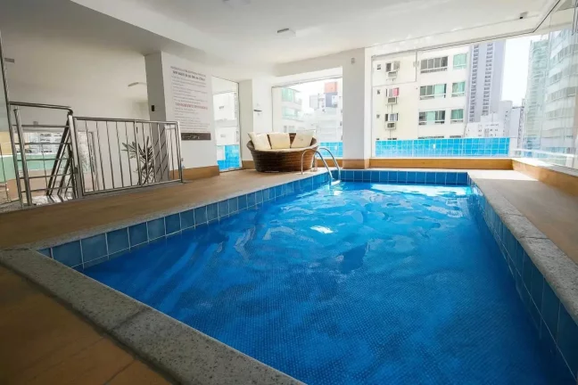 Imagem Apartamento com localização privilegiada! 2 suítes e 1 vaga dupla no Centro de Balneário Camboriú