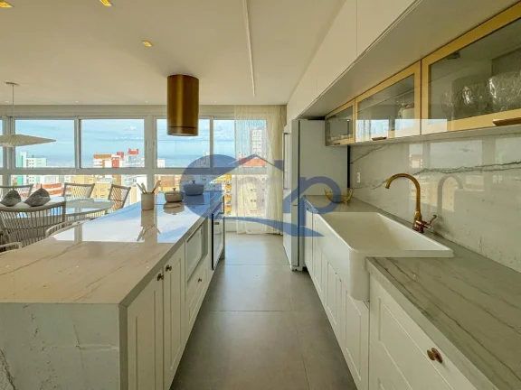 Imagem Apartamento á venda com 3 dormitórios no centro de Torres/RS