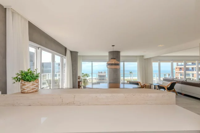 Imagem Apartamento com 4 dormitórios à venda sendo 3 suítes, 217.64 m² por - R$ 7.100.000,00 - Praia Brava - Itajaí/SC