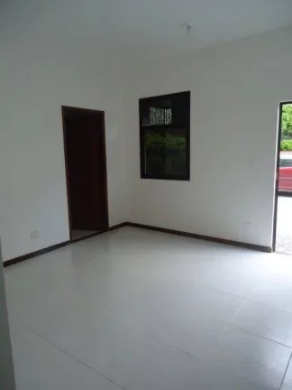 Imagem Galpão para alugar, no Espaço 10 galpões, em Lauro de Freitas, Portão, 246m2