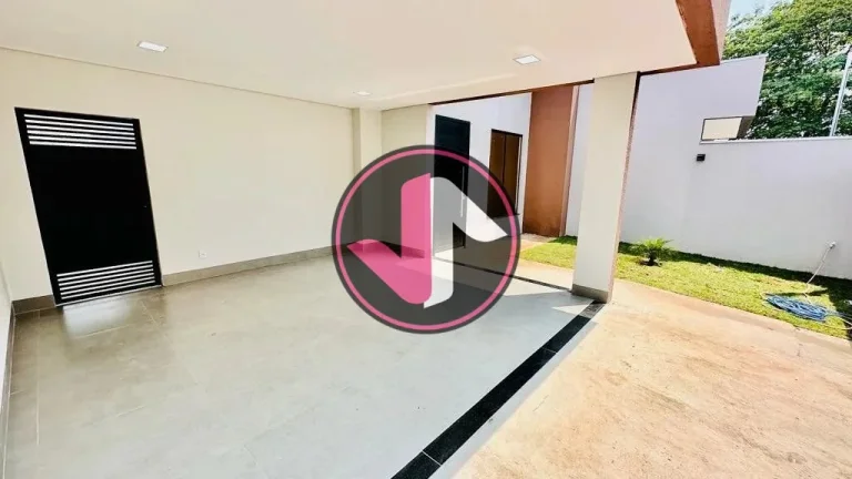 Imagem IMÓVEL COM ACABAMENTO PREMIUM E PISCINA DE ALVENARIA Casa Disponível para Venda na Planta no Bairr...