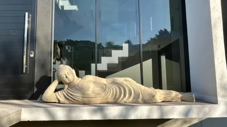 Imagem Casa em condomínio, com 6 quartos, piscina de borda infinita, automatizada, vista para mata