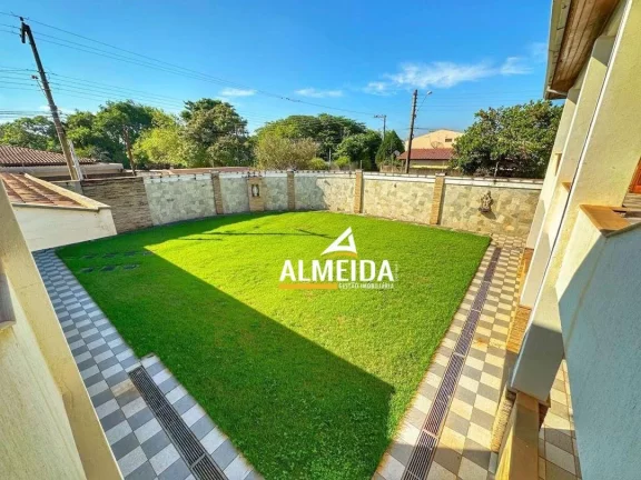 Imagem Casa com 3 dormitórios para alugar, 362 m² por R$ 3.783,00 - Assistência - Rio Claro/SP