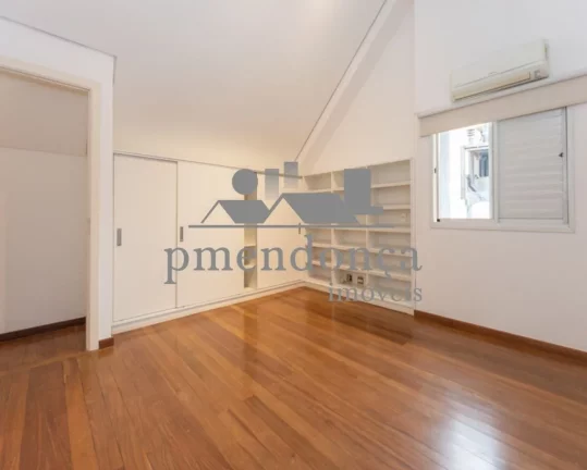 Imagem Cobertura triplex à venda na Vila Madalena, com 2 suítes e 03 vagas, 280m²