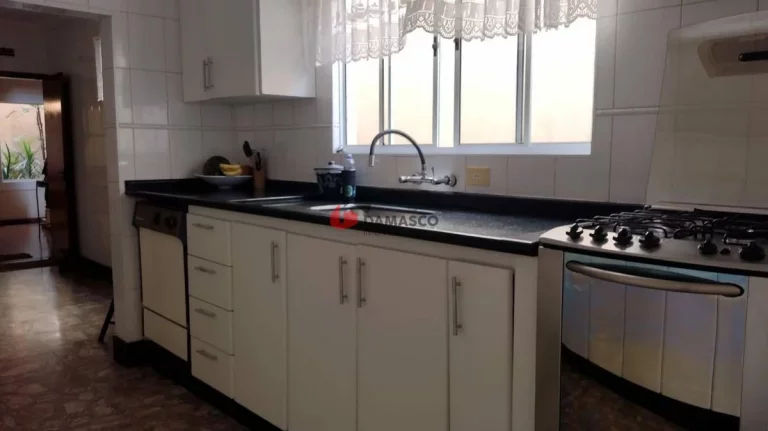 Imagem Sobrado à venda 3 Quartos, 3 Suites, 3 Vagas, 240M², Barcelona, São Caetano do Sul - SP