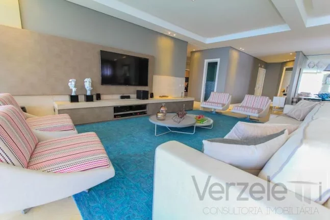 Imagem Frente ao Mar para Venda em Balneário Camboriú / SC no bairro Centro