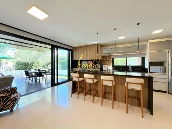 Imagem Casa no Velas da Marina com amplas 4 suítes, Jacuzzi