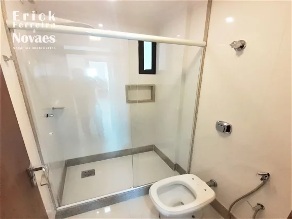 Imagem Apartamento de Frente para o Mar de Alto Padrão Para Alugar Temporada Edifício Maison Classic Avenida Beira Mar Praia do Morro Guarapari