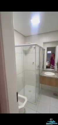 Imagem Amplo apartamento à 30 metros da praia