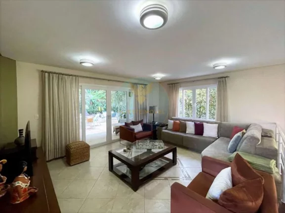 Imagem Casa em Condomínio a Venda no bairro Granja Viana - Jandira, SP