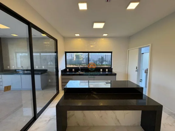 Imagem Casa com 4 dormitórios à venda, 217 m² por R$ 2.290.000,00 - Condomínio Gran Royalle - Lagoa Santa/MG
