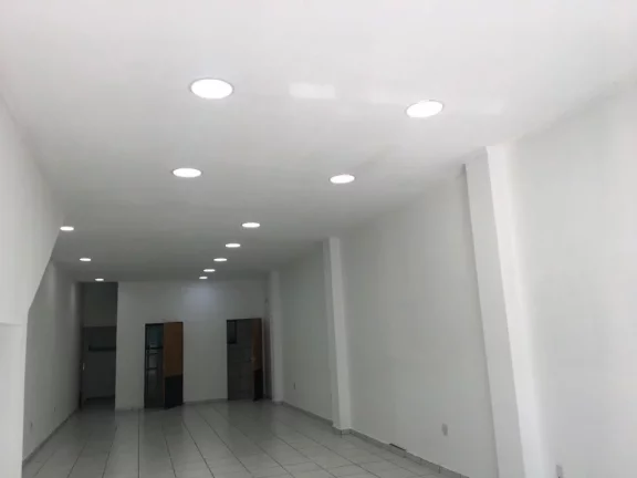 Imagem Salão para alugar, 100 m² por R$ 4.410,00/mês - Centro - Suzano/SP