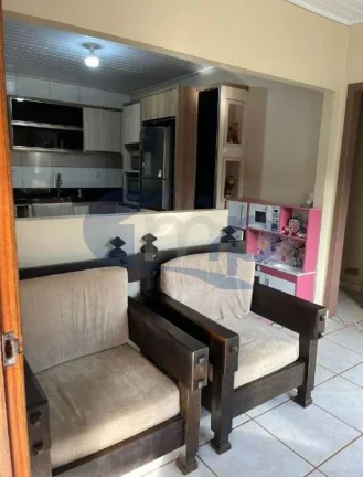 Imagem Casa á venda com 2 dormitórios na Vila São João em Torres/RS