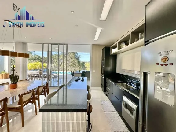 Imagem Casa 3 suítes, moderna e integrada. Escritório, lareira, piscina e gourmet!