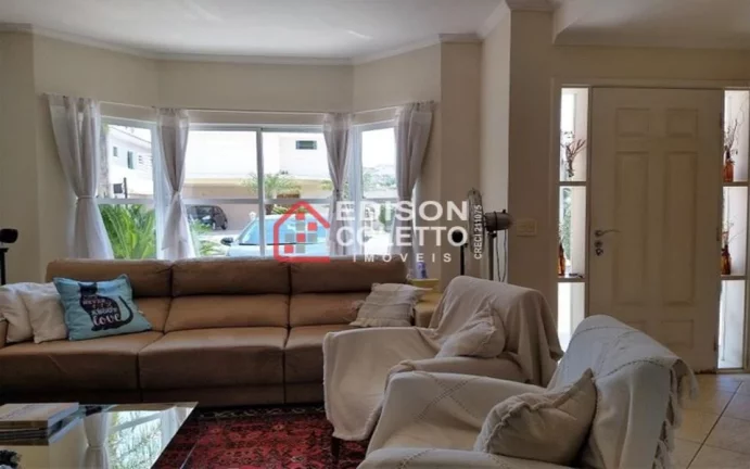 Imagem Casa a venda Bem iluminada no Condomínio Terras de Piracicaba 4 com 3 Suítes!!