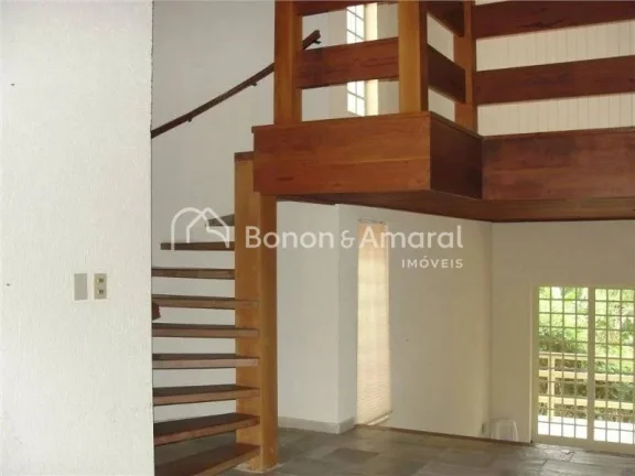 Imagem Linda casa à venda em condomínio fechado na região nobre de Sousas, a casa compõe:
4 quartos tod...