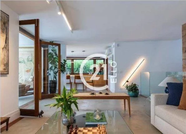 Imagem Casa em rua fechada, 608m², 3 suítes, Jardim Guedala