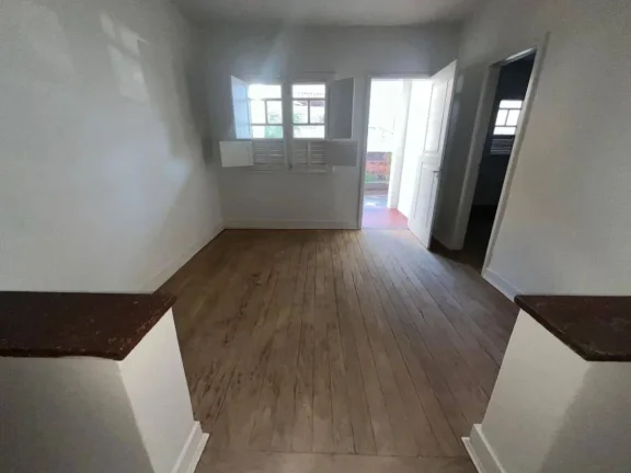 Imagem Casa Espaçosa com Quintal Grande e Porão Amplo no São Sebastião – Barbacena