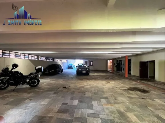 Imagem MANSÃO COM 5 SUÍTES EM LOTE DE 3.872m², CONDOMÍNIO NA GRANJA VIANA.