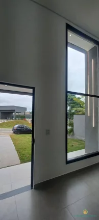 Imagem Casa nova, térrea com 3 suítes, estilo moderno com piscina em condomínio