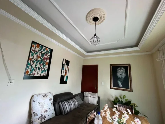 Imagem Cobertura com Potencial para Terraço – 2 Quartos, Sacada e Excelente Localização!