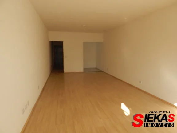 Imagem Casa à venda na Penha, São Paulo-SP com 3 quartos, 3 suítes e 6 vagas de garagem!