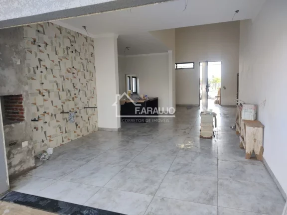 Imagem Casa em Condomínio à venda em Alphaville Nova Esplanada com 243m² 3 suítes, 4 vagas