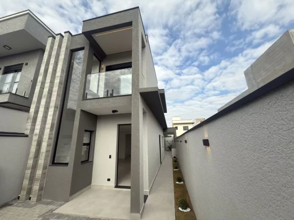 Imagem Casa com Automação e Design Elegante, Pronta para Morar!
