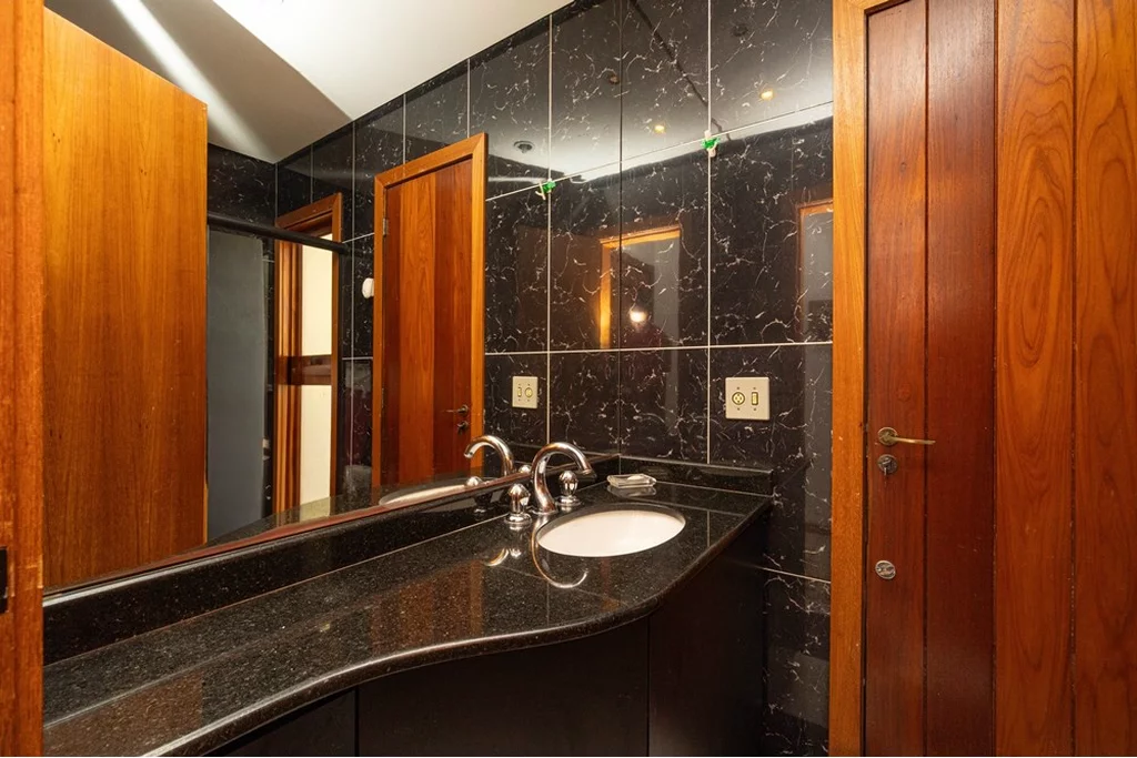 Imagem Cobertura Duplex para venda no bairro Petrópolis em Porto Alegre
