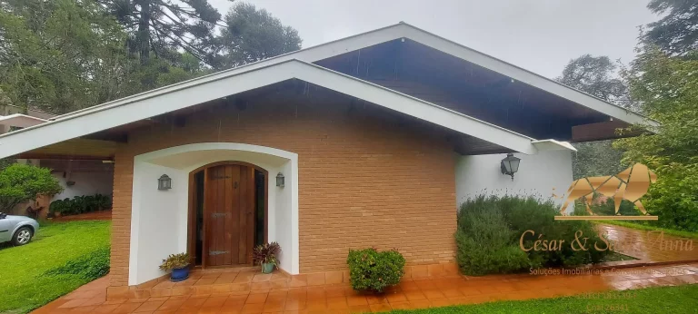 Imagem Casa a venda, com 5 dormitórios e 260m² em Campos do Jordão/SP