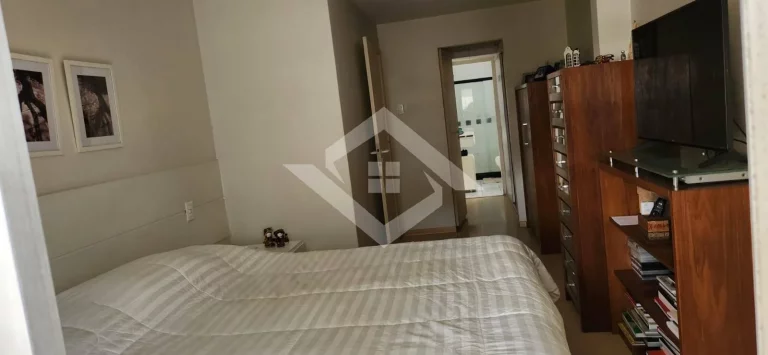 Imagem Cobertura de 3 Quartos para Venda em Copacabana com 180 m²