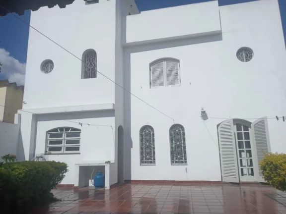 Imagem Sobrado à venda em São Caetano do Sul-SP, Osvaldo Cruz: 3 quartos, 1 suíte, 3 salas, 4 banheiros, 1 vaga, 260m²!