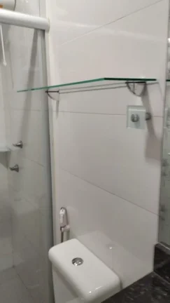 Imagem Apartamento com 2 quartos sendo um com armário embutido, cozinha americana planejada, sala com gess...