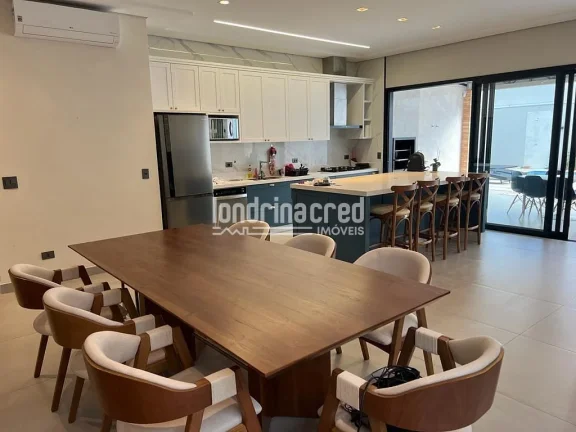 Imagem Casa à venda 3 Quartos, 3 Suites, 4 Vagas, 525M², Parque Residencial Alcântara, Londrina - PR