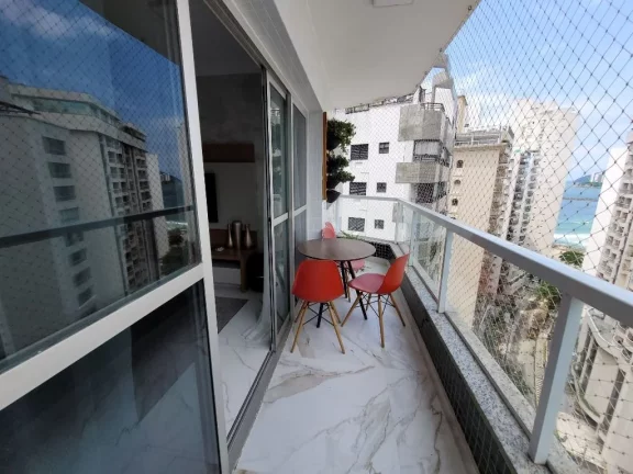 Imagem PITANGUEIRAS - UMA QUADRA PRAIA COM VISTINHA PARA O MAR, EXCELENTE APARTAMENTO TOTALMENTE REFORMADO, 108 M² ÚTEIS, GARAGEM NO PRÉDIO.